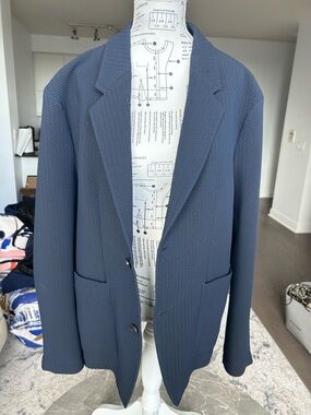 Men's Navy Textured Blazer - Classic Single-Breasted Jacket